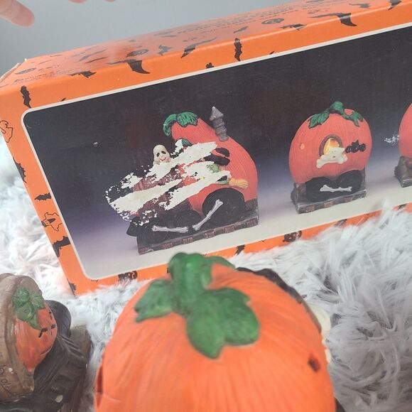 Vintage Halloween Pumpkin Train Porcelain Bisque 3 Piece 1990's Hand Pai… - Picture 11 of 12